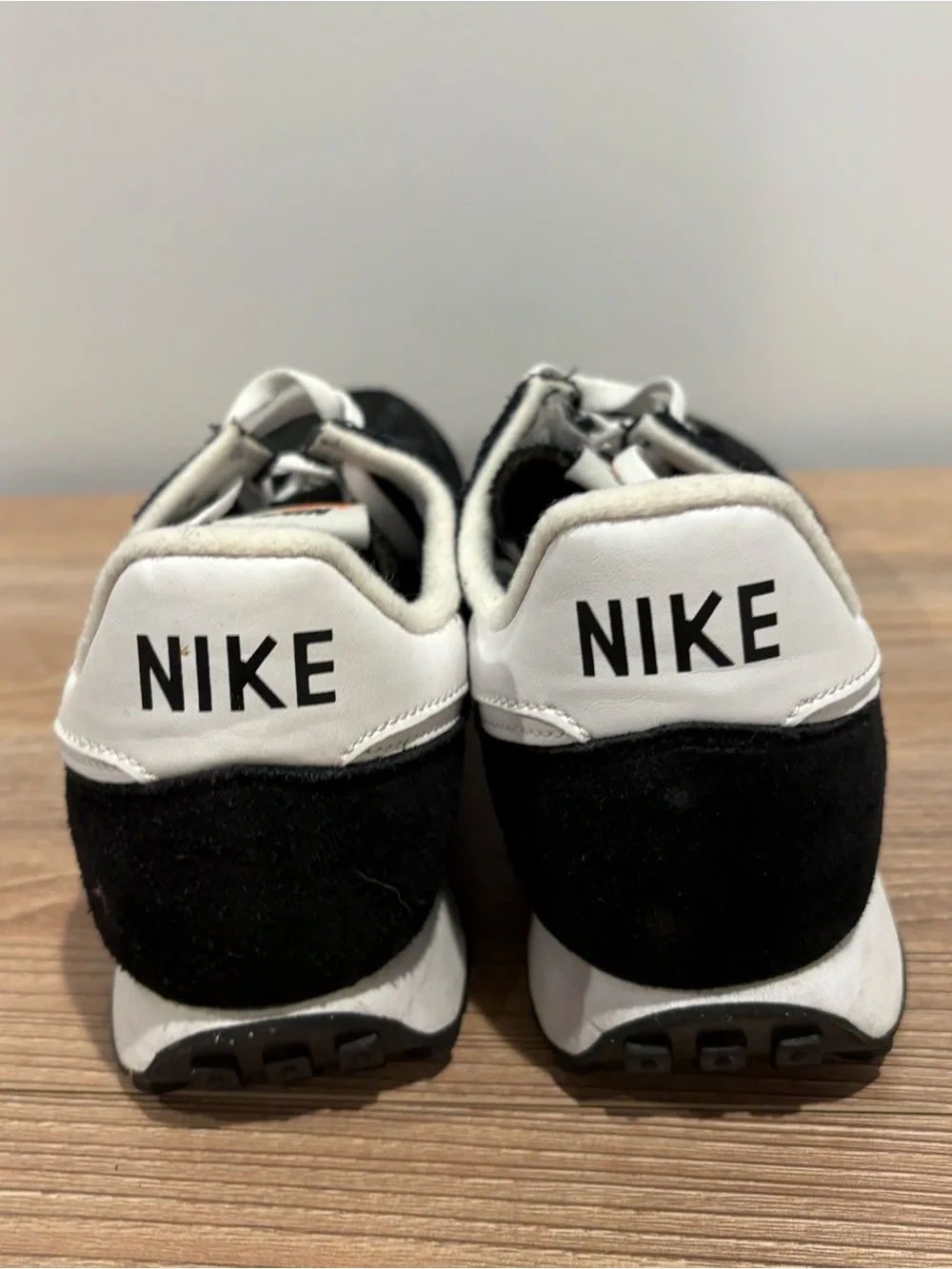 Nike ChallengerOG Men black Sneakers Size size 8